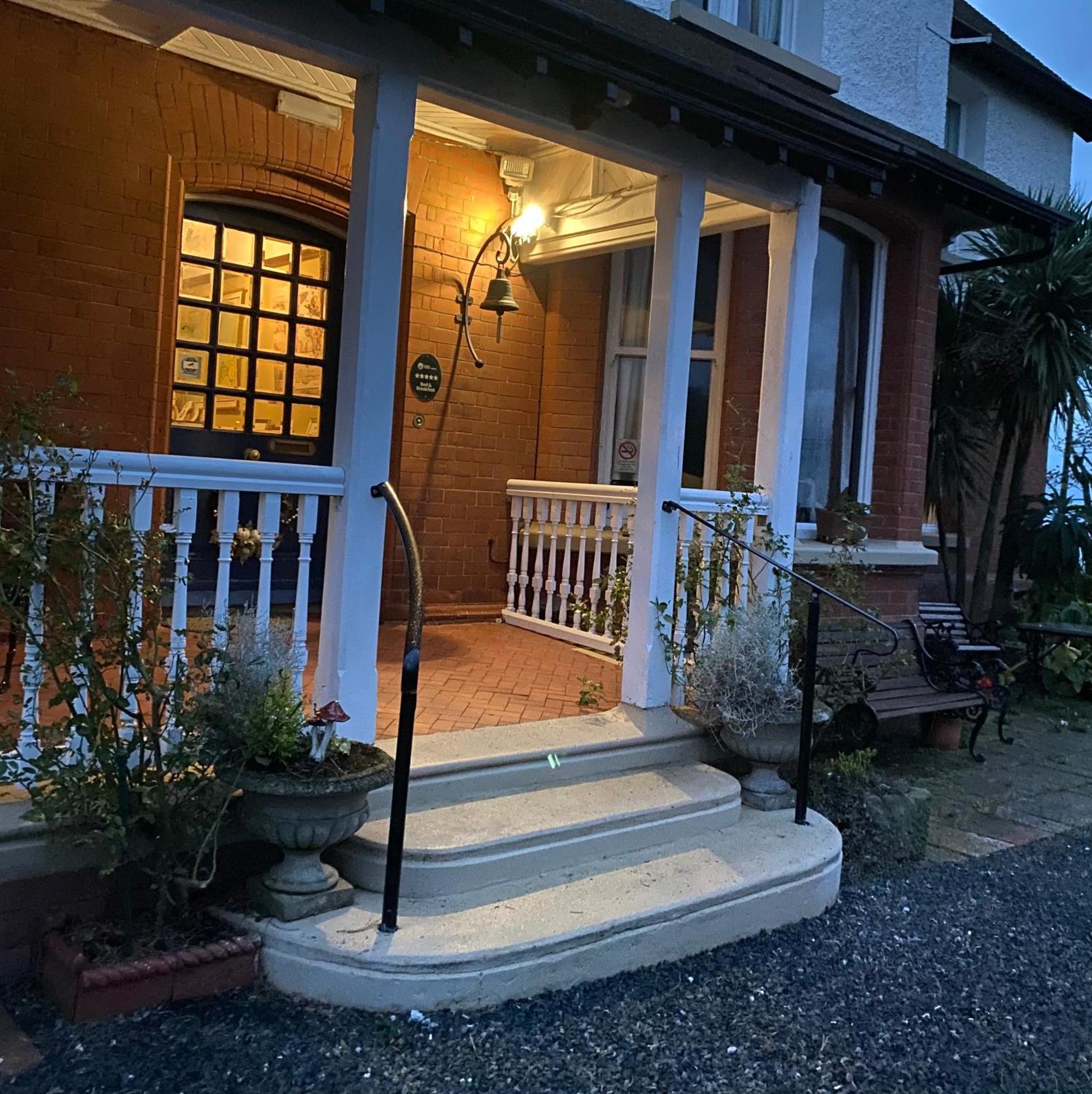 The Old Vicarage Ni B&B Ballywalter Bagian luar foto